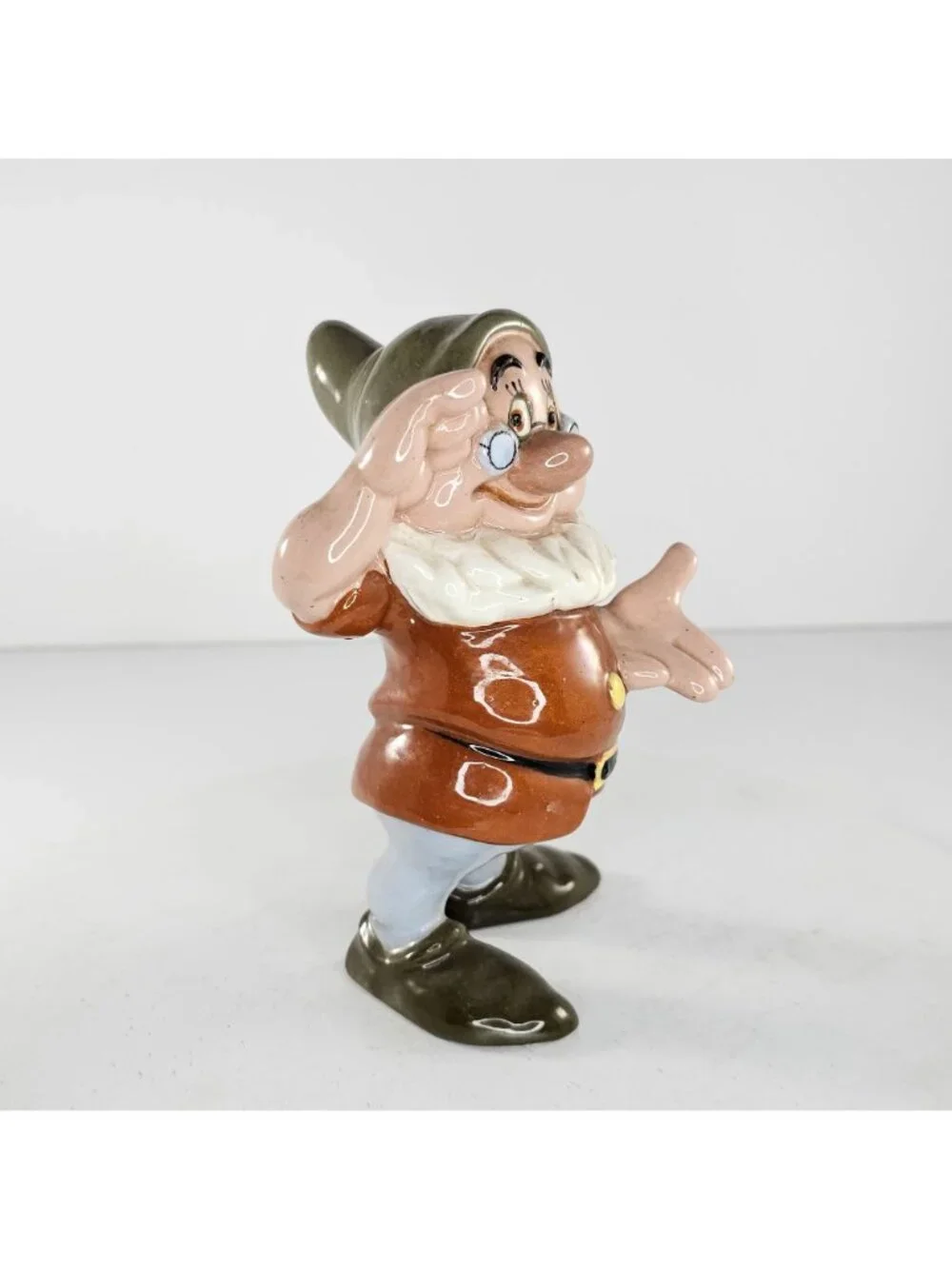 Evan K Shaw American Pottery Disney Doc Snow White Seven Dwarfs Figurine *FLAW*